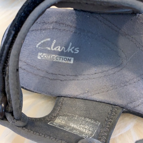 SALE!! Clarks walking sandals.   4 - Picture 2 of 9